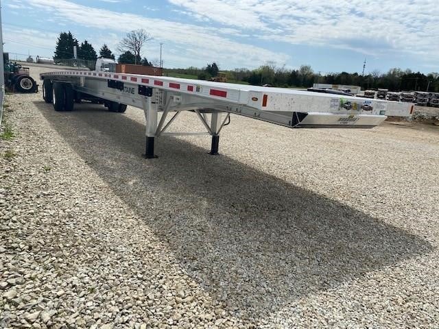 2026 FONTAINE REVOLUTION 53' ALUMINUM FLATBED - REAR AXLE SLIDE - image 3 of 6