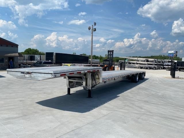 2025 MAC TRAILER MFG 53' ALUMINUM DROP DECK W/ REAR AXLE SLIDE - image 2 of 6