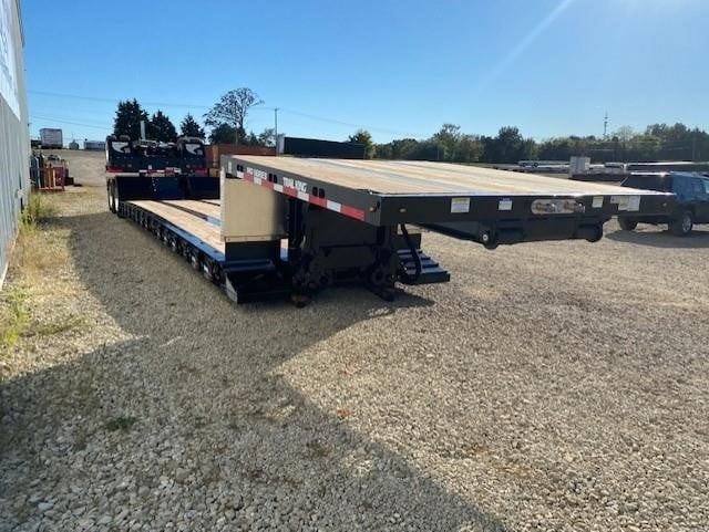 2025 TRAIL KING TK80MG ton double drop RGN. Removable Gooseneck lo - image 1 of 6