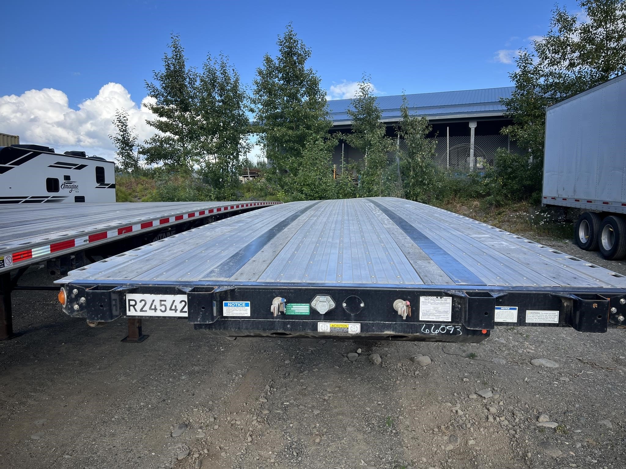 2025 FONTAINE INFINITY 48' COMBO FLATBED - SLIDING TANDEM - image 2 of 6