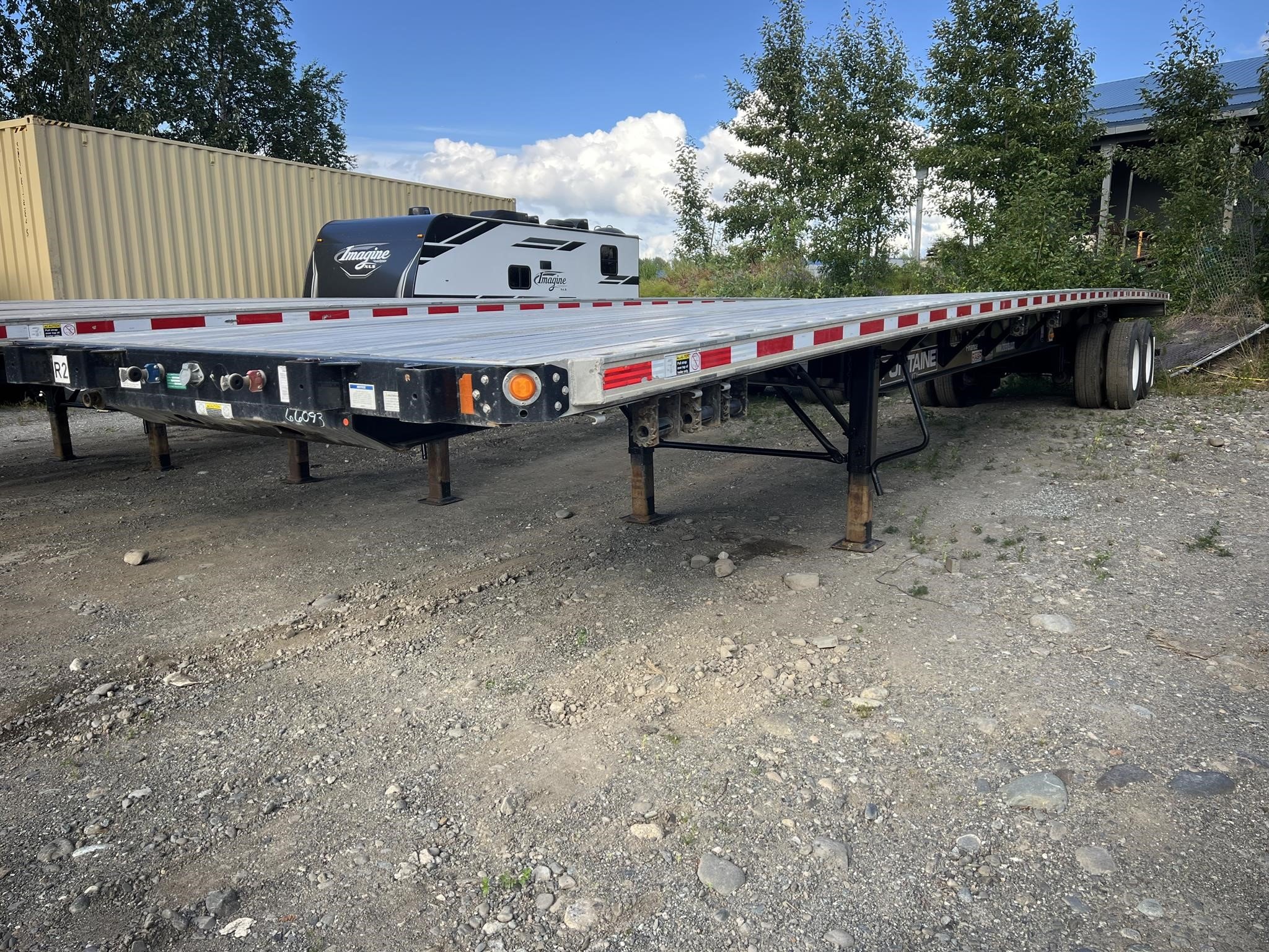 2025 FONTAINE INFINITY 48' COMBO FLATBED - SLIDING TANDEM - image 3 of 6