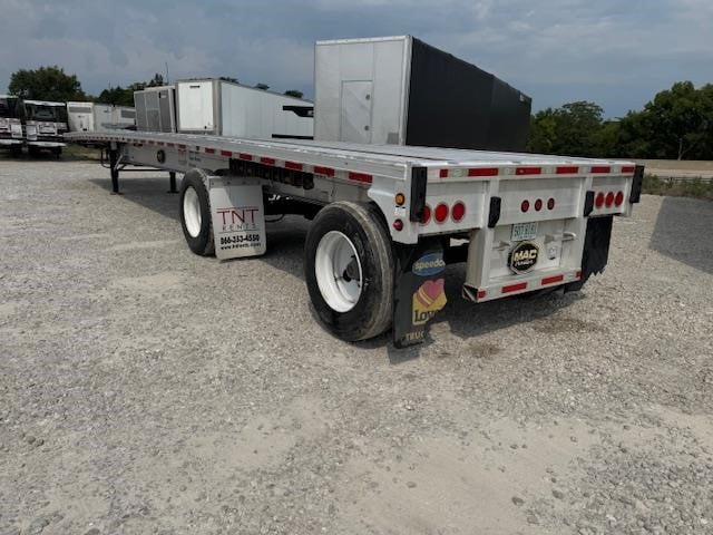 2018 MAC 48' ALUMINUM FLATBED - image 6 of 6